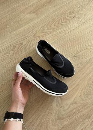 Сліпони skechers go walk 35 розмір 22,5 см
