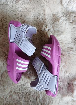 Оригинальные босоножки аквашузы adidas, размер 21