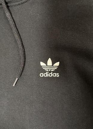 Толстовка чорна adidas. 5