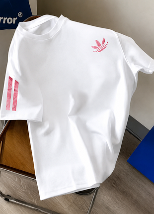 Белая оверсайз футболка adidas с розовым логотипом 100% хлопок