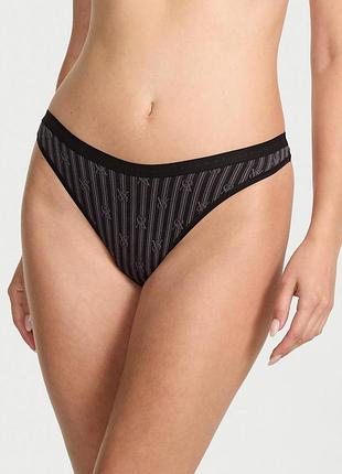 Женские трусики victoria's secret (28729557810) stretch cotton high-leg scoop thong xs черные