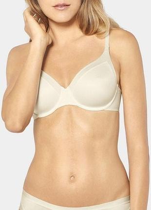 Комфортний бюстгальтер triumph body make-up soft touch w ex (10193572) vanille 90d
