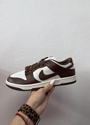 Nike dunk chocolate сліди фарби