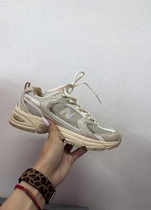 New balance 530 дірка на сітці