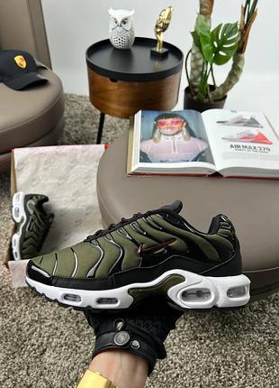 Чоловічі кросівки nike air max tn plus khaki
