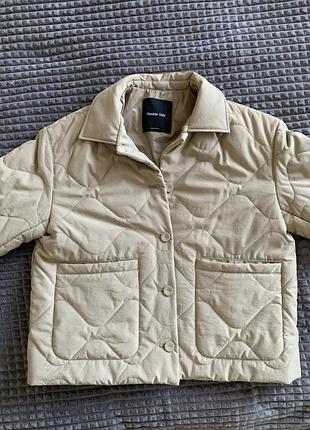 Куртка жіноча massimo dutti бежевого кольору