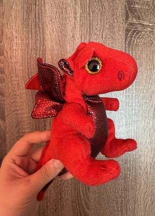 Ця плюшева іграшка — ty beanie babies "y ddraig goch" (червоний дракон), відома також як "...