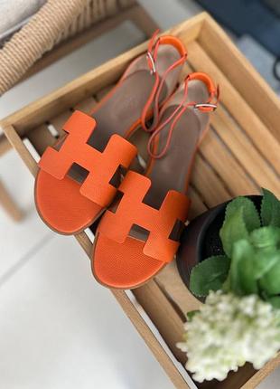 Сандалі босоніжки hermes тауп колір