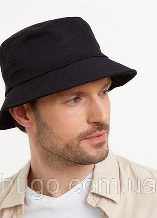 Черная панама (bucket hat) из плотной хлопковой ткани 
one size 
состояние идеально
