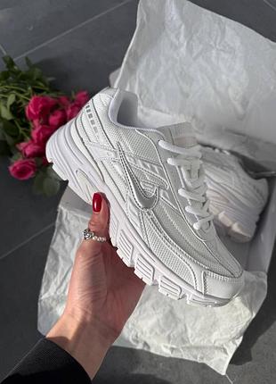 Стильные женские кроссовки nike initiator full white