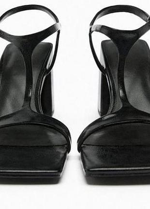 Босоніжки  zara