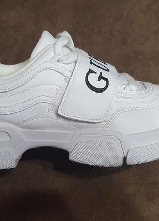 Белые кроссовки guess kathie chunky logo sneakers 36-36.5 размера6 фото