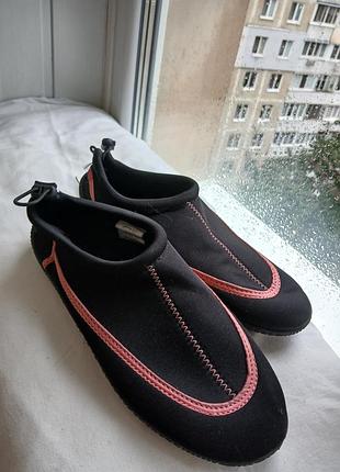 Кораллические море, пляж, бассейн новые