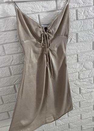 Сукня на брителях zara