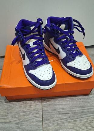 Оригинальные кроссовки nike