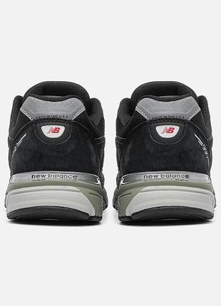 Balance 990 v4 black