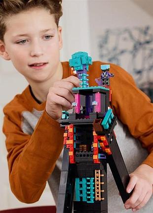 Конструктор lego minecraft вежа ендермена 867 деталей (21279)