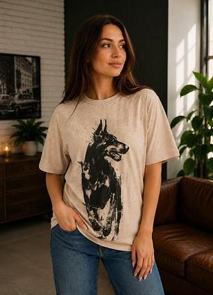 Стильна базова футболка oversize з накатом