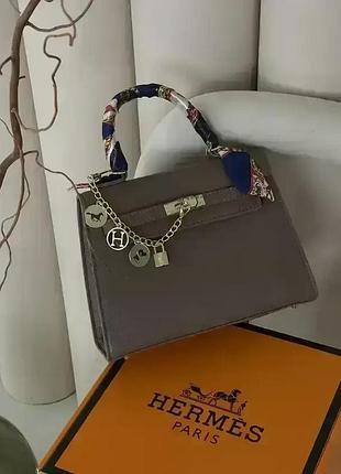 Шкіряна жіноча сумочка 24х19х10 см з хустинкою в коробці від hermes сумка із шкіри з ручкою та ремінцем через плече гермес