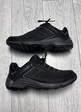 Трекінгові кросівки adidas terrex gore tex розмір 41/26см стан відмінний ,вживана річ