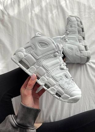 Стильные женские кроссовки nike air more uptempo white