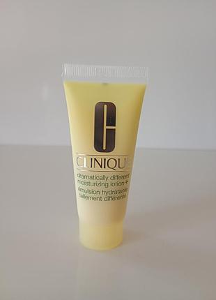 Clinique dramatically different moisturizing lotion+ увлажняющая эмульсия для сухой кожи 15ml 2