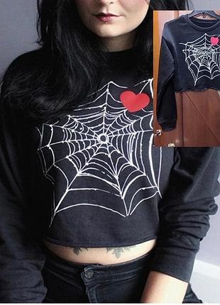 Стильний кроп-світшот з павутинням та сердечком 🕸️🖤б/у