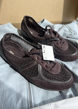 Жіночі літні кросівки в сіточку zara