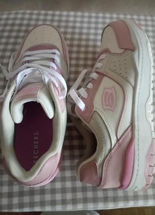 Продам кроссовки skechers