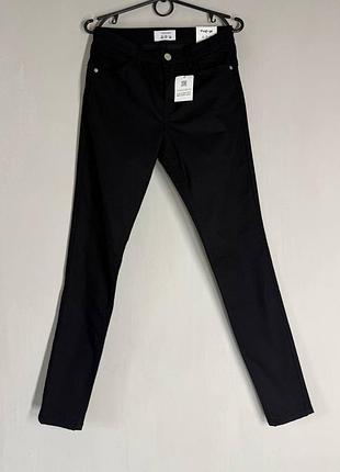 Новые женские черные джинсы скинни terranova (размер eu 38 / s)