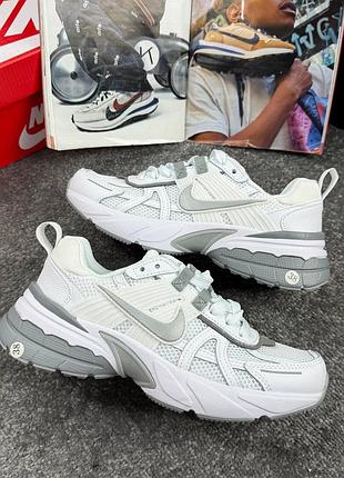 ✔️ nike v2k runtekk white silver