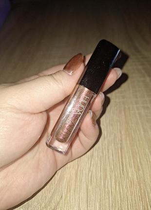 Блеск для губ huda beauty