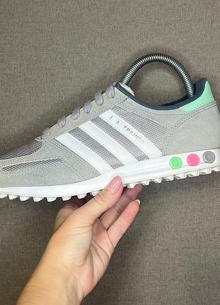 Кросівки adidas 39 р