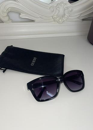 Оригінальні окуляри guess