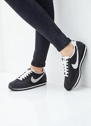 Шикарні кросівки nike cortez 🩶