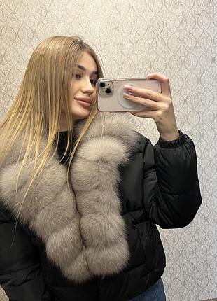 Продам пуфер жіночий з натуральним хутром фінського  песця , розмір м.