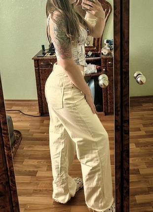 Брюки светлые jennyfer 💔 dont call me