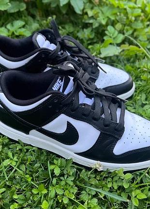Стильні кросівки nike dunk low black/white panda у чорно-білому кольорі