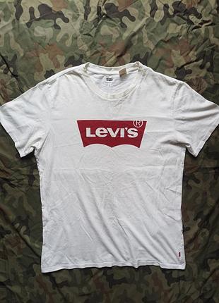 Футболка levi's