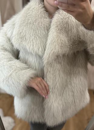 Шуба в білому кольорі onesize