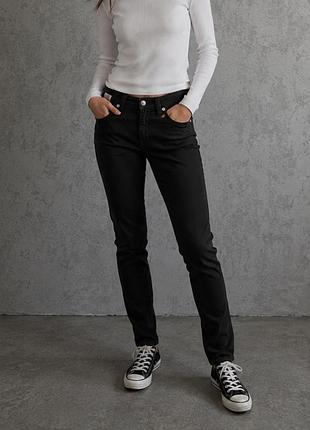Джинсы от бренда true religion
