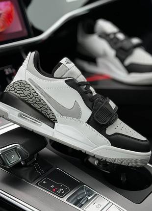 Мужские кроссовки nike air jordan legacy 312 low m white black grey