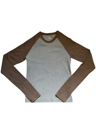 Лонгслів бавовняний brandy melville bella top в рубчик бейзбольний стиль y2k grunge реглан коричневий сірий model off duty