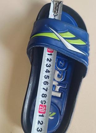 Шлепанцы reebok 5