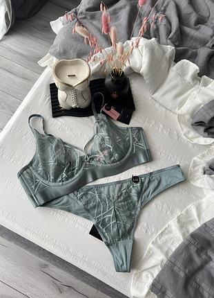 Дуже гарний комплект від hunkemoller🎀 новий розмір 80в, низ l