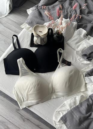 Базові бюсти без кісточок від hunkemoller🎀 нові розміри 📌білий 100в 📌чорний 85е
