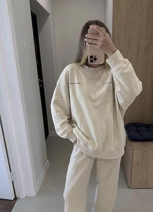 Оверсайз свитшот от zara