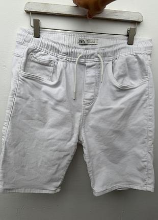 Чоловічі шорти zara , розмір l, білого кольору