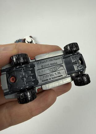 5 машинок hot wheels 9
