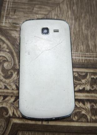 Samsung gt s7390 4